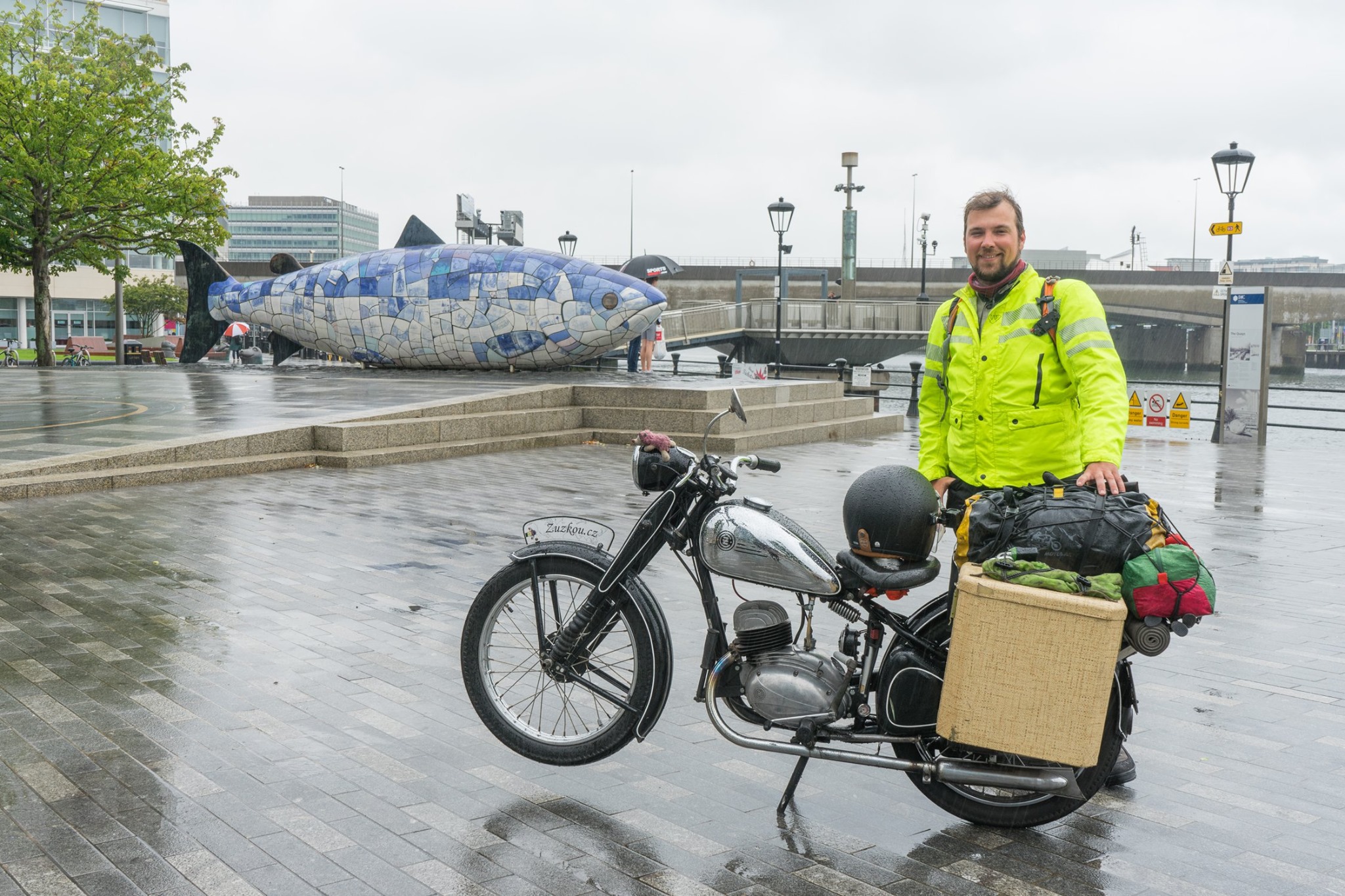 Přečtete si více ze článku 19.05.2021 BIKERS RADIO DOUPE – Vysavač s Milanem Prustoměrským o cestování na péráku po USA Start 20:00 hod na www.bikersradiodoupe.cz (zvukově) nebo https://www.facebook.com/RADIODOUPE (živé vysílání)