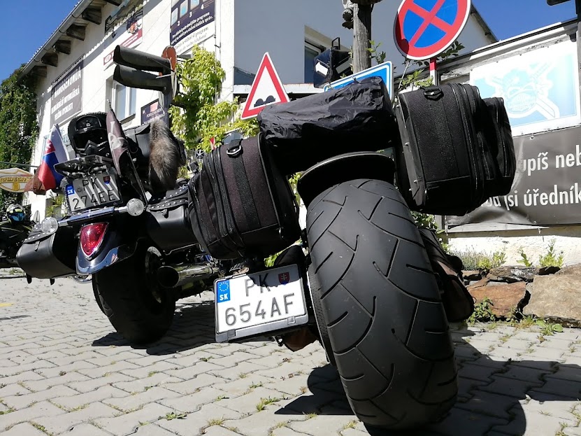 Přečtete si více ze článku 08.09.10.září 2023 MOTORKÁŘSKÝ DOUPĚ – otevřeno od pátku 14:00 hod do neděle 18:00 hod